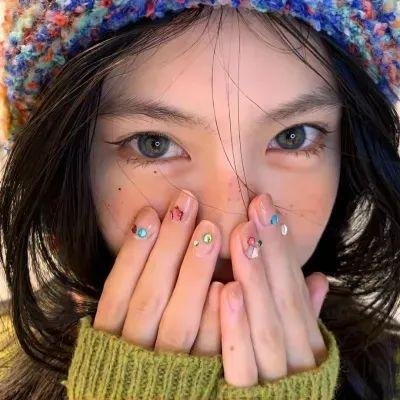 妮可睡不著海报